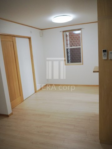 南長崎2丁目戸建て賃貸洋室