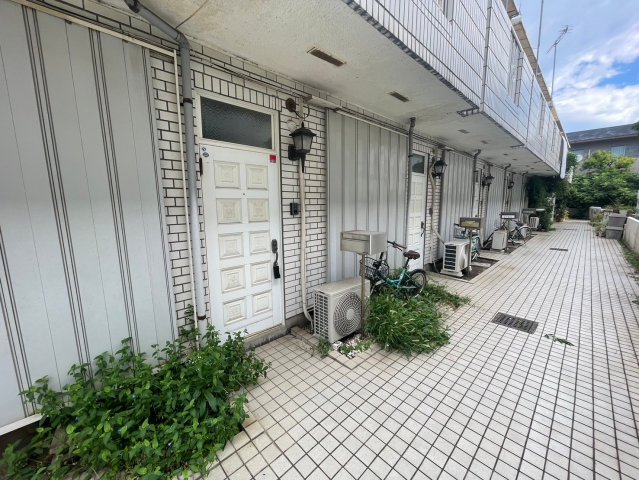 アートハウス東野エントランス
