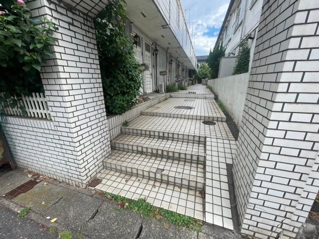 アートハウス東野エントランス
