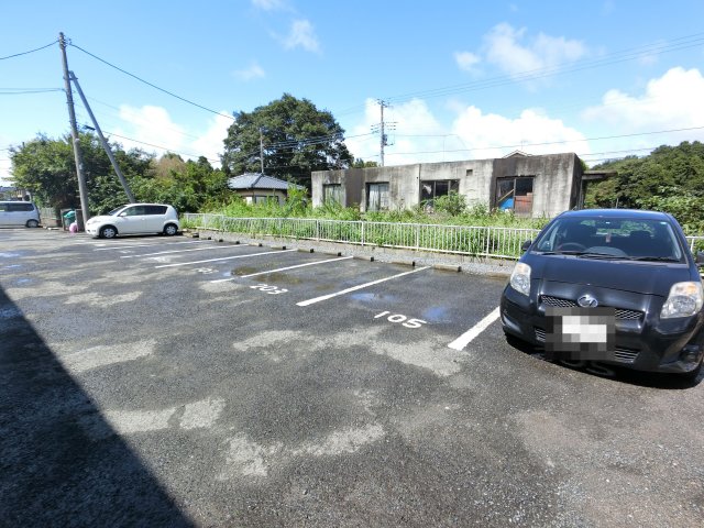 サンハイツA駐車場