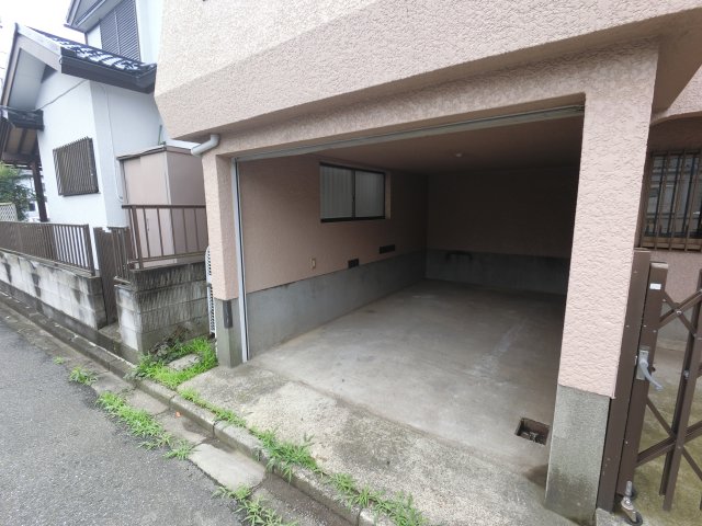 リプロハウス稲毛区宮野木町駐車場