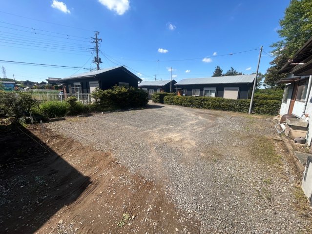 大宮町H邸平屋　6号棟駐車場