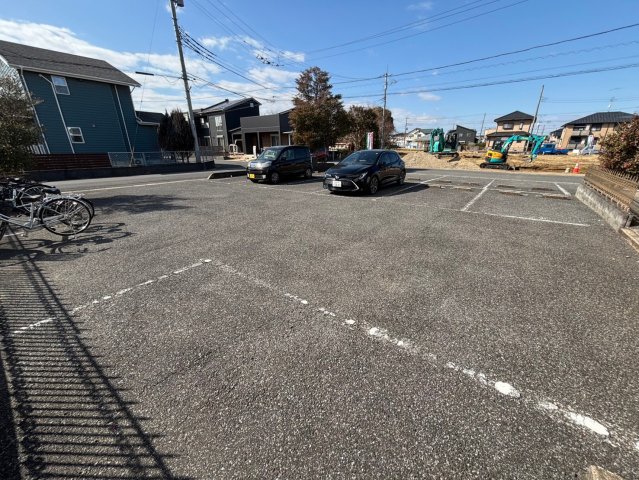 サンパレスグリーンシャトー駐車場