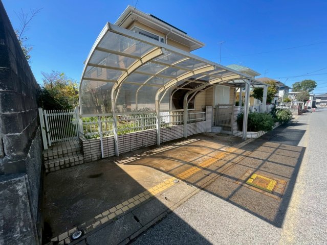 成田市本城戸建駐車場