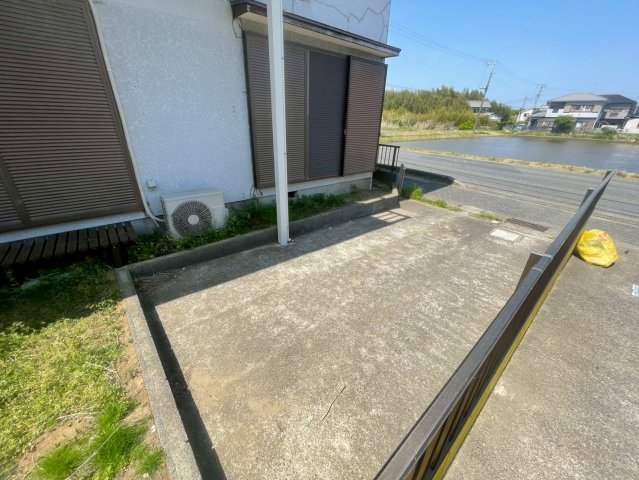 九十九里町片貝貸家駐車場