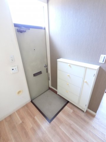 レジデンス佐倉玄関