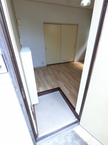 レジデンス佐倉玄関