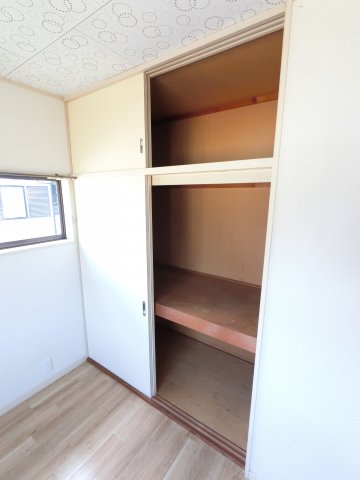 レジデンス佐倉収納