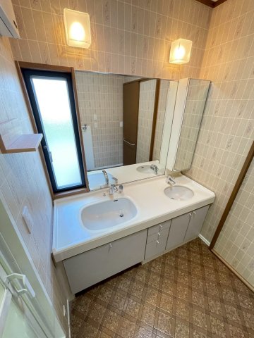 睦沢町長楽寺K邸戸建独立洗面台