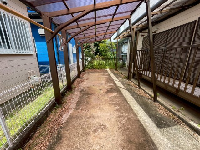 長南町岩川貸家A駐車場
