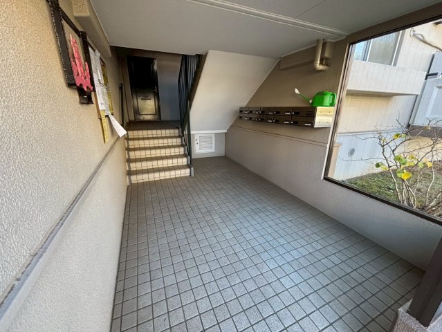 ファーストアベニュー木刈　5号棟エントランス