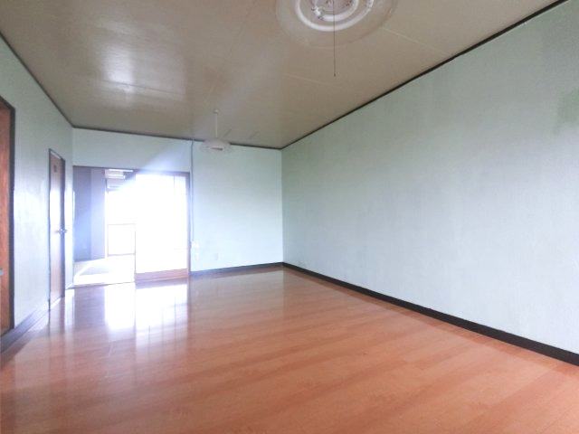 千葉県大網白里市大網居間・リビング