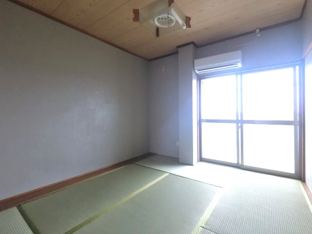 千葉県大網白里市大網和室