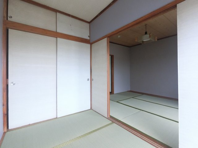 千葉県大網白里市大網和室