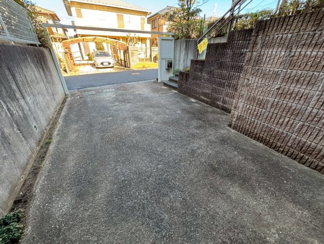 おゆみ野中央3丁目戸建駐車場