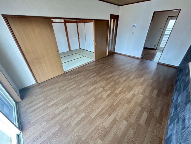 東金市前之内戸建居間・リビング