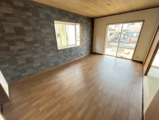 東金市前之内戸建居間・リビング