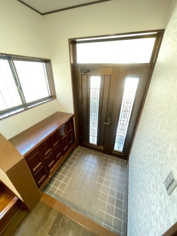 アートハウス鶴舞玄関