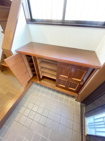 アートハウス鶴舞玄関