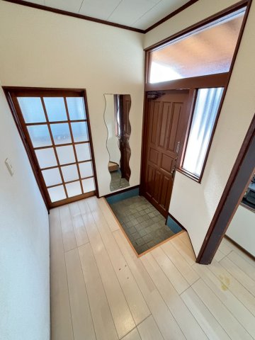 三角町Ⅲ戸建玄関