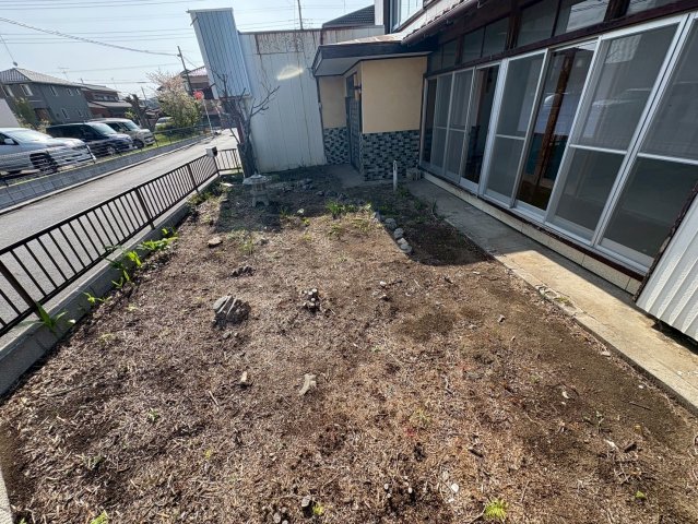千葉県茂原市中の島町庭