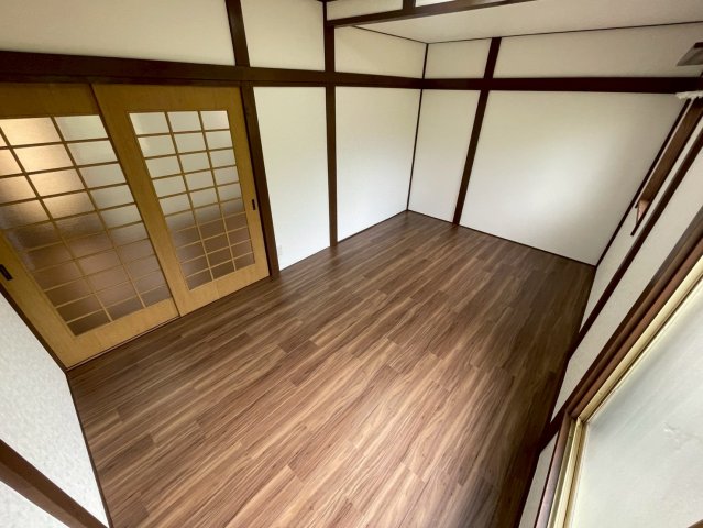 アートハウス今津朝山洋室