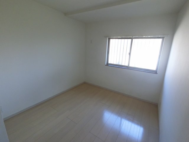 大宮町H邸平屋　2号棟寝室