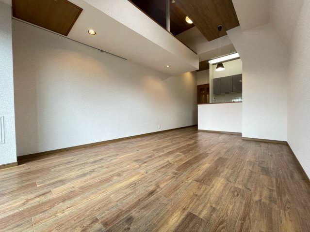 アーバンクリスタル九段下寝室