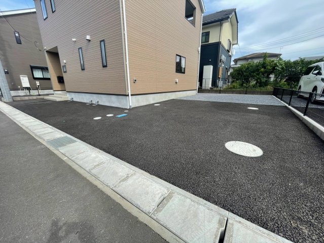 アトラス七栄駐車場