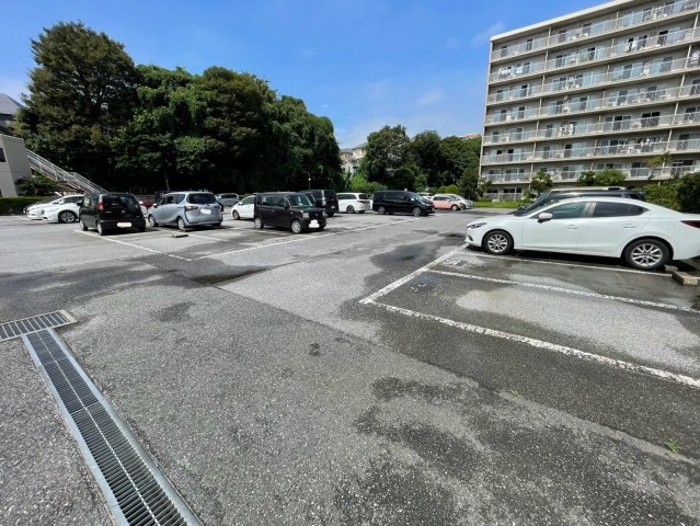 東千葉ハイツ壱号棟駐車場