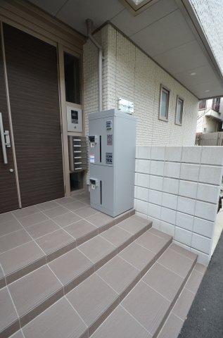シャーメゾン志村坂下エントランス