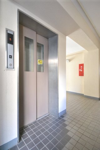 ラーバンヤマミツロビー