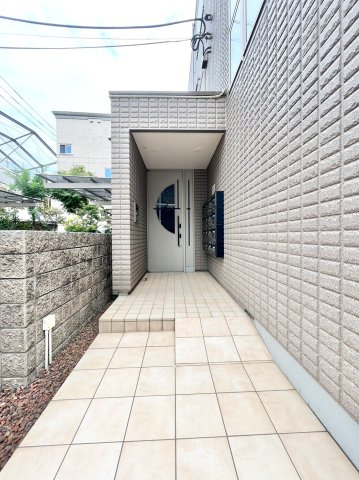 カサデフローラエントランス