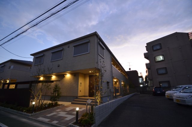 レクエル小豆沢North Court外観
