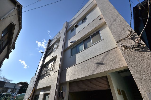KIビル外観