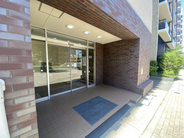 初台中央マンションエントランス
