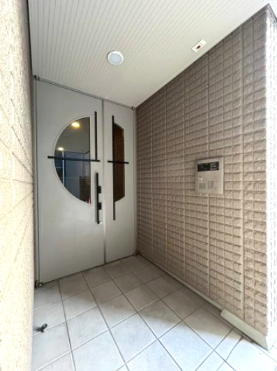 アべニューコートイタニＡ.Ｙエントランス