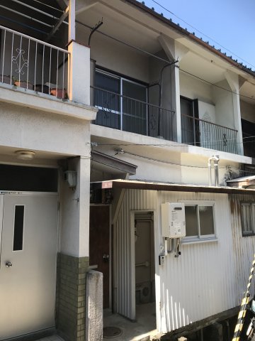 兵庫県川西市霞ケ丘2丁目