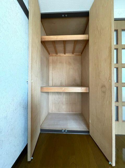 ドミールＫＮ収納