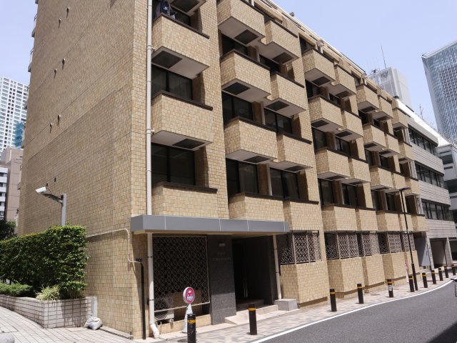 東京都港区虎ノ門３丁目