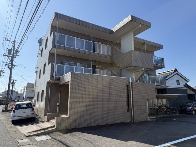 杉山マンション外観