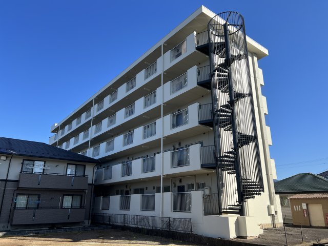 リアライズ穂積Ⅱ外観