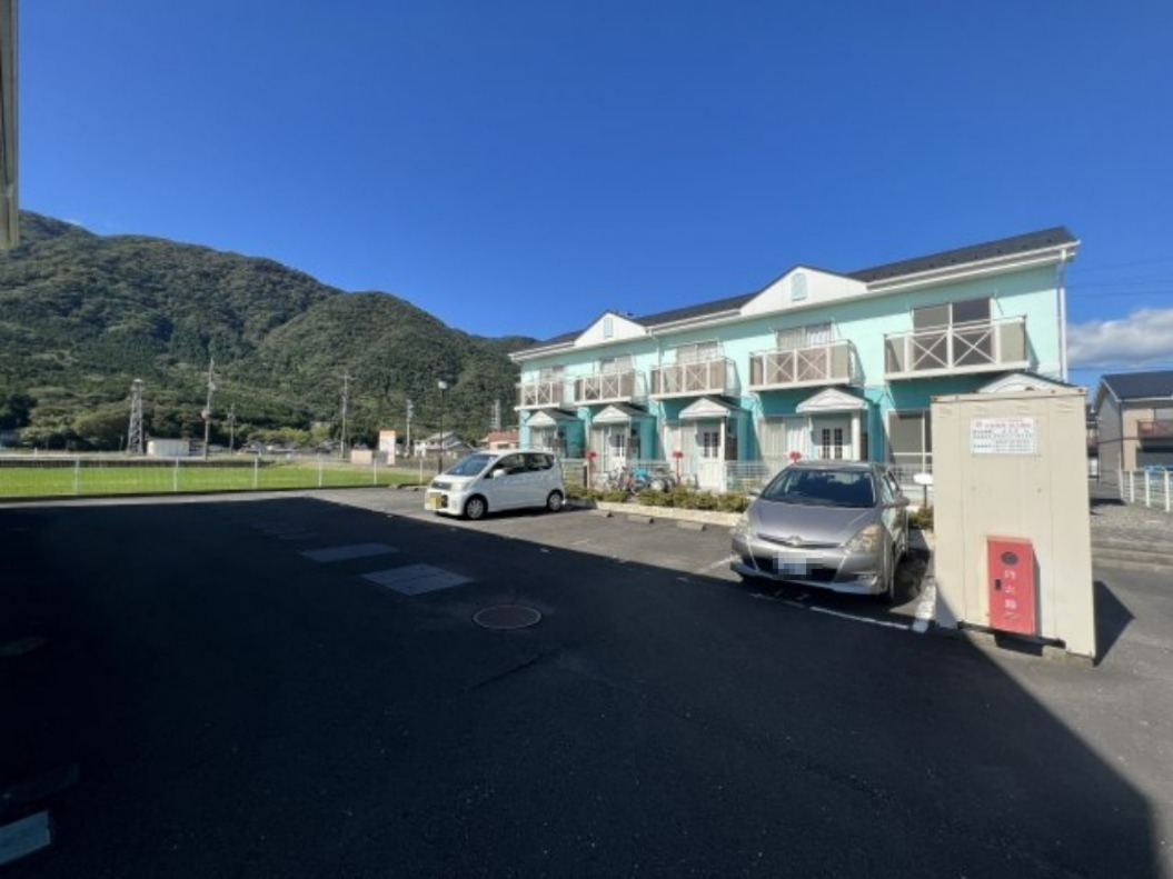 グロリアガーデンＡ駐車場