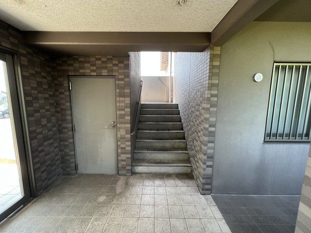 グレーシアHIROエントランス