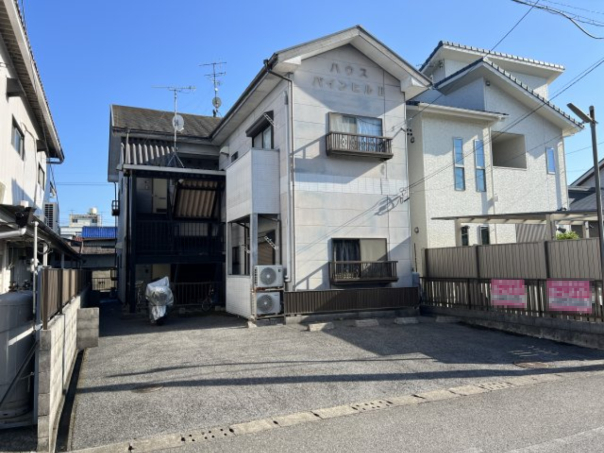 ハウスパインヒルⅡ外観