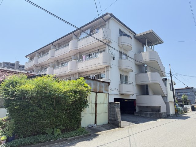 リアナ三塚一番館外観