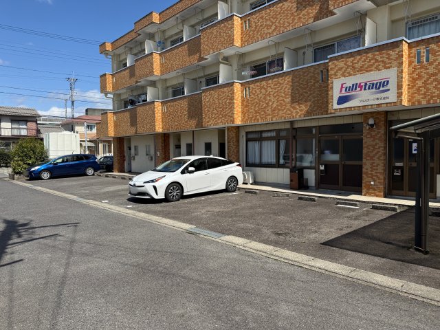 グリーンハイツ浅野駐車場