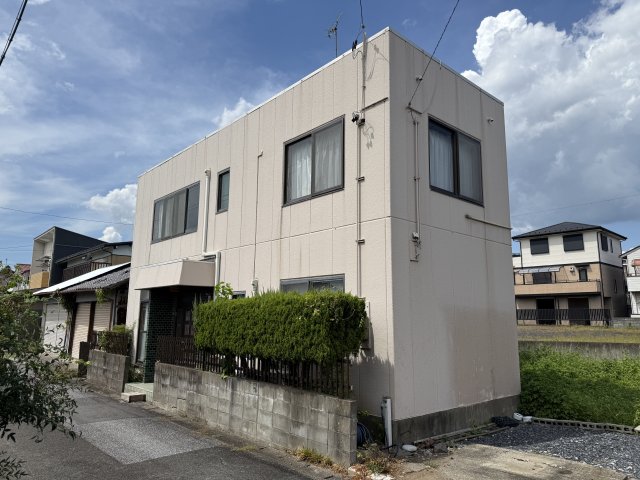 大垣市世安町貸家外観