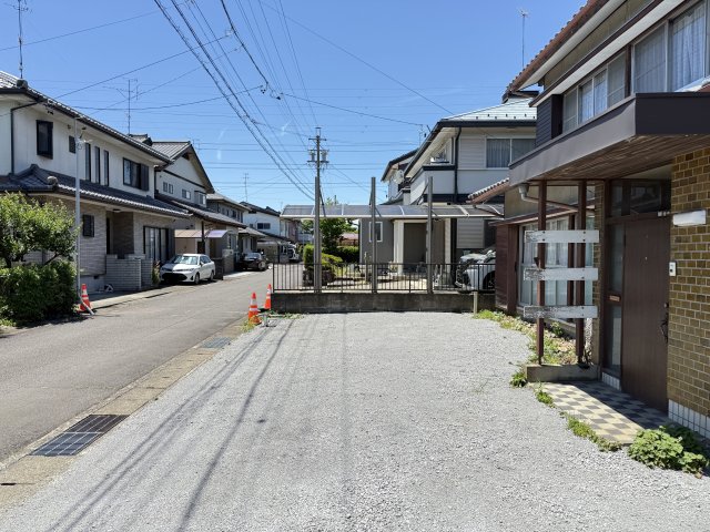 瑞穂市本田貸家駐車場
