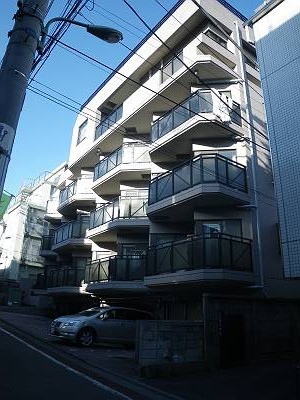 ファミーユグラン河野外観